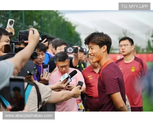 中国足球新赛季战术革新持续推进 球迷期待年轻球员崭露头角 中国足球新赛季战术革新持续推进 球迷期待年轻球员崭露头角